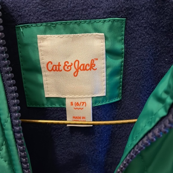 Quilted vest - Picture 3 of 4